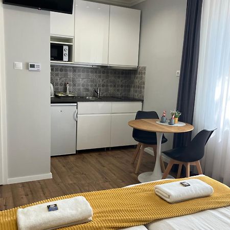 Illa Apartments Eger Exterior photo