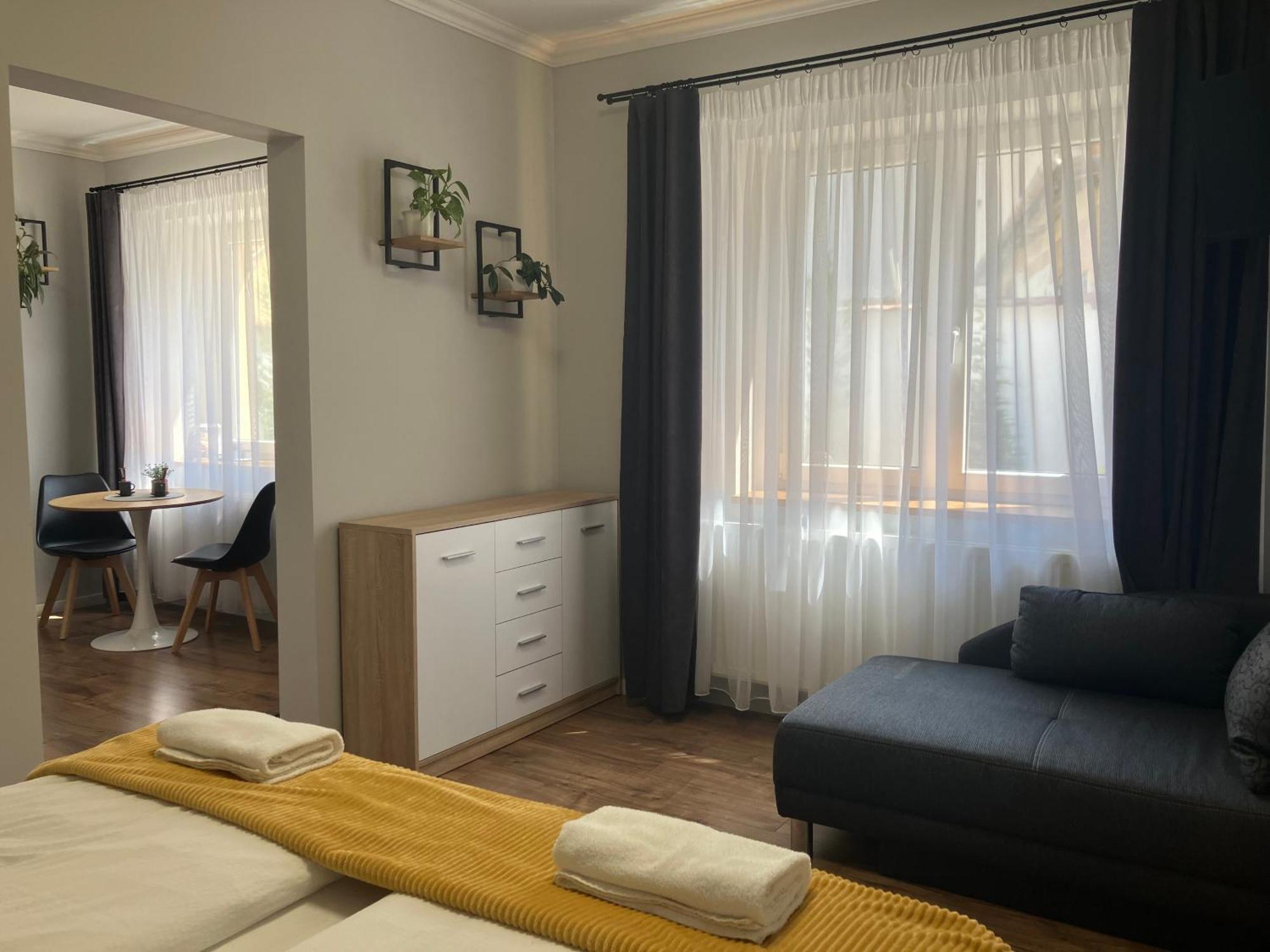 Illa Apartments Eger Exterior photo