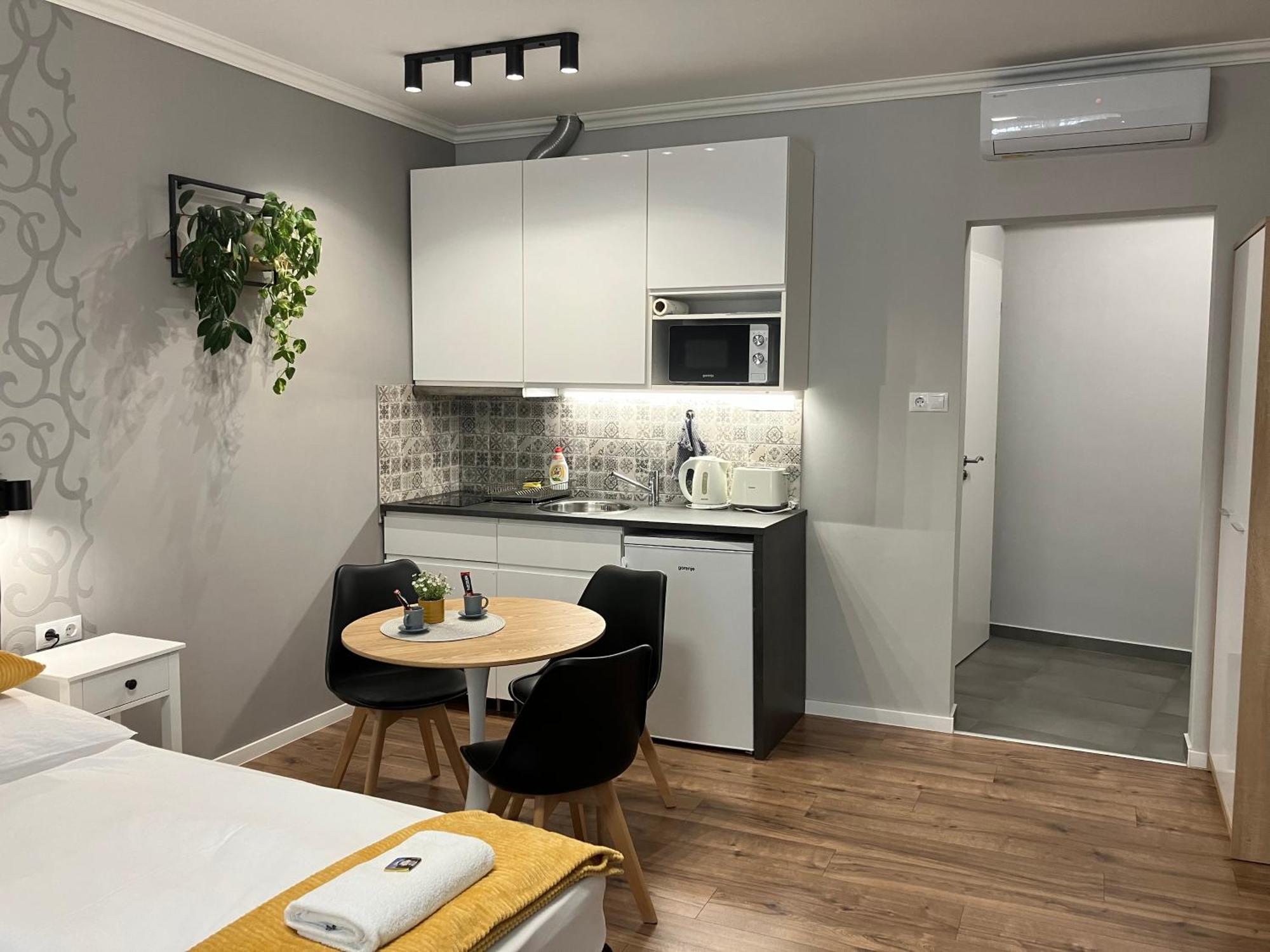 Illa Apartments Eger Exterior photo
